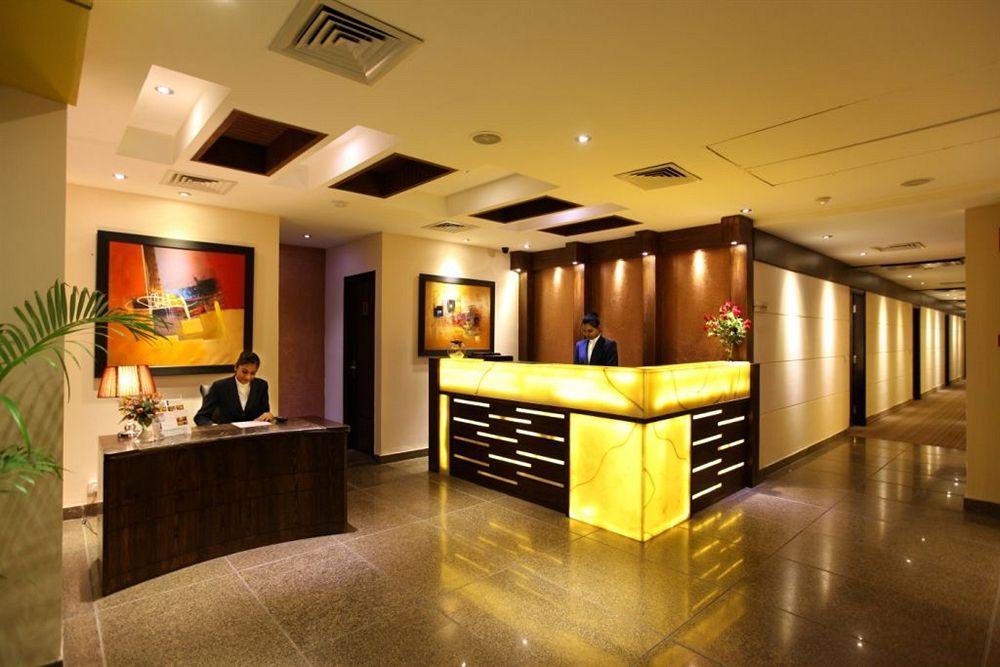 Hôtel Crossroads à Gurgaon Extérieur photo