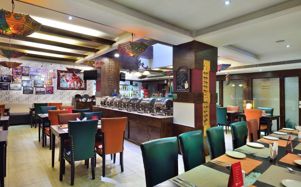 Hôtel Crossroads à Gurgaon Extérieur photo