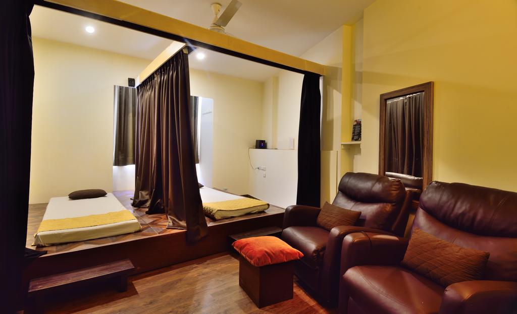 Hôtel Crossroads à Gurgaon Extérieur photo