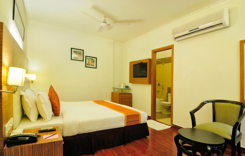 Hôtel Crossroads à Gurgaon Extérieur photo